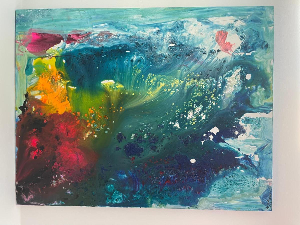 Apartment Happiness By Nicole Jutka, Visual Artist Олимп Экстерьер фото